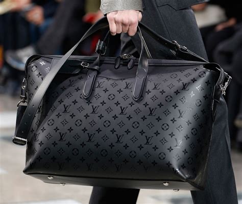 lv men bags